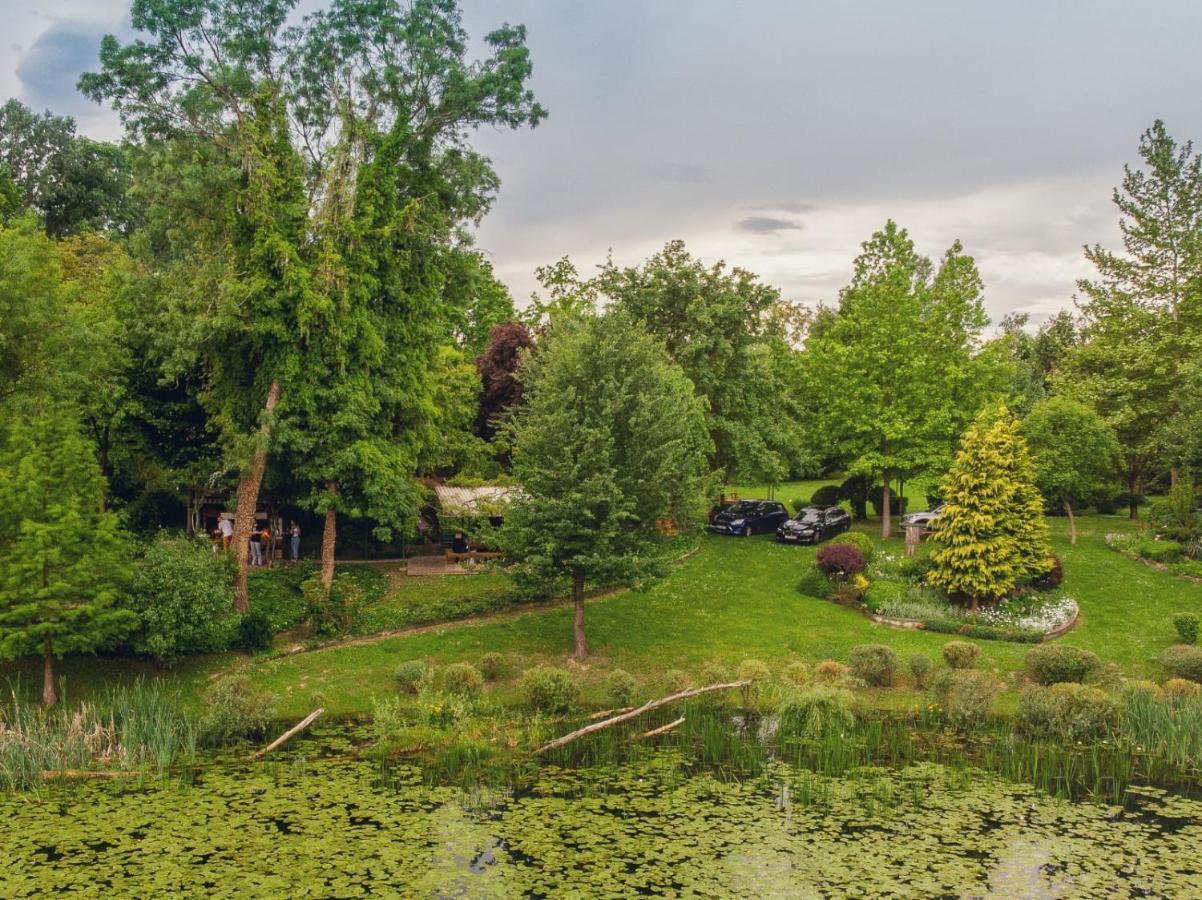 Rajski Vrt - Lake House - Paradise Garden Sisak Exterior photo
