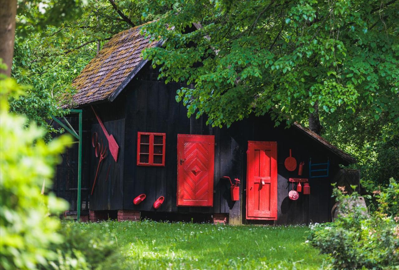 Rajski Vrt - Lake House - Paradise Garden Sisak Exterior photo