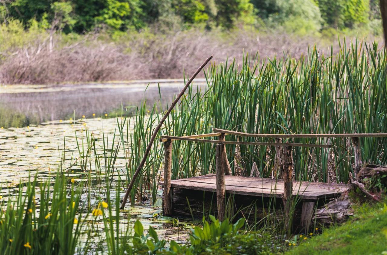 Rajski Vrt - Lake House - Paradise Garden Sisak Exterior photo